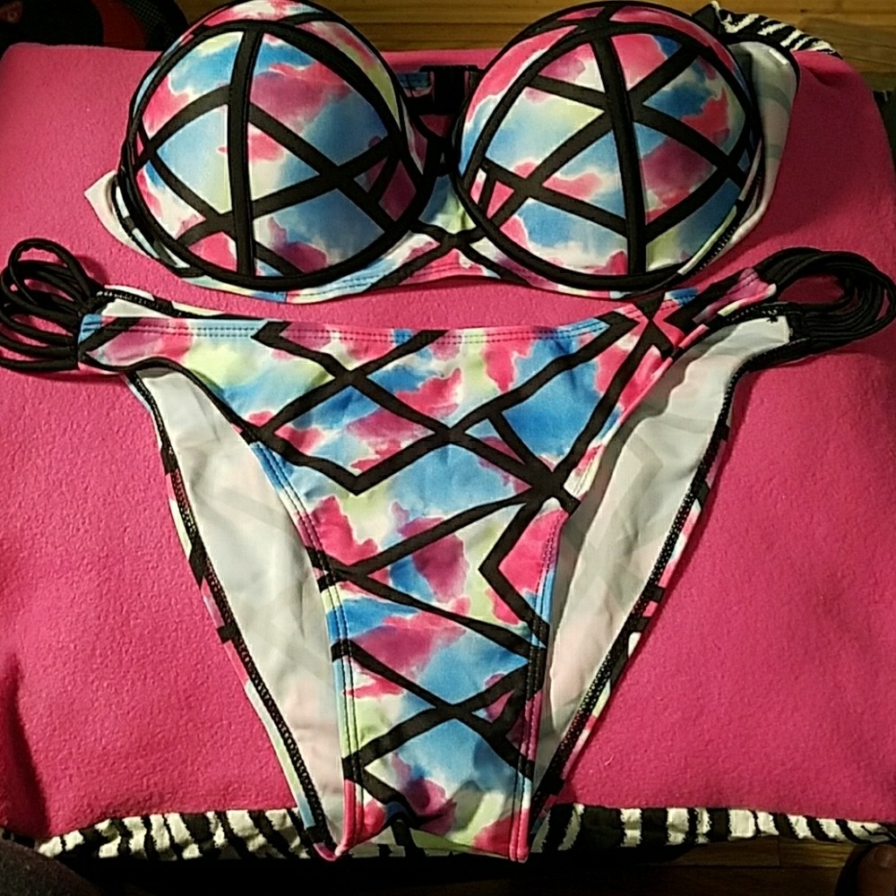 NWOT Watercolor Pushup Bikini!